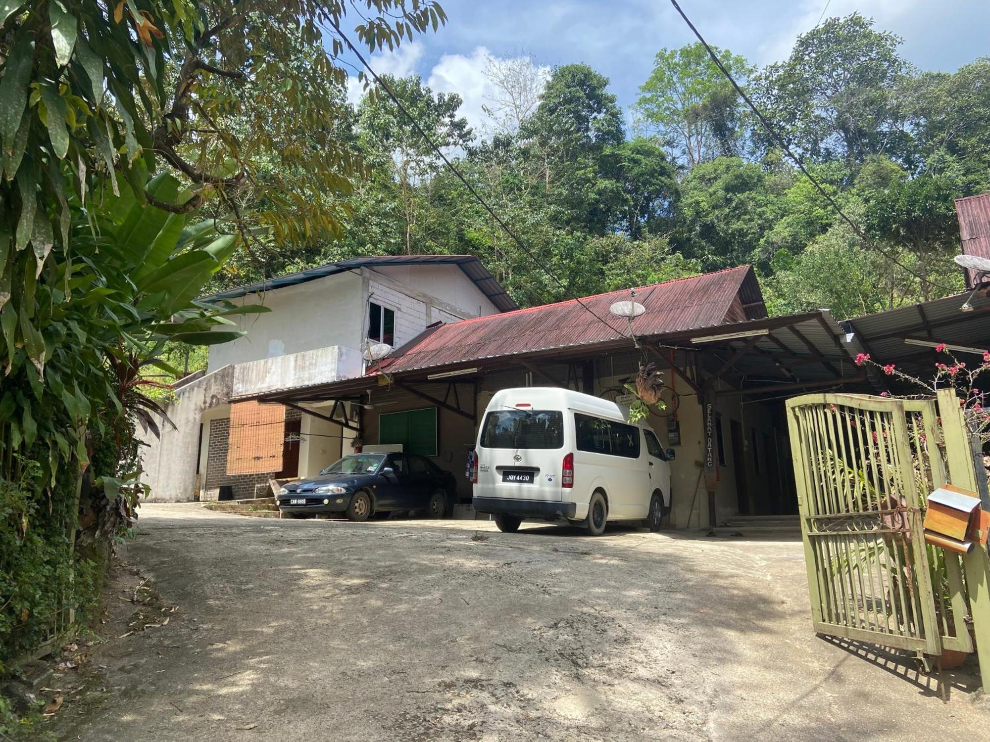 Oyo 90971 Pollock Homestay Sungai Lembing Ngoại thất bức ảnh